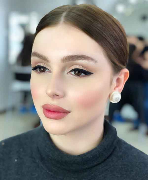 مدل آرایش چشم پف دار و مژه برای چشم پف دار و پلک افتاده