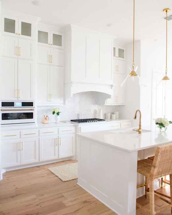 مدل کابینت سفید یکدست و طوسی و نقره ای و مدرن