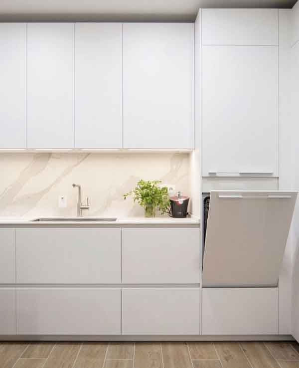 مدل کابینت سفید یکدست و طوسی و نقره ای و مدرن