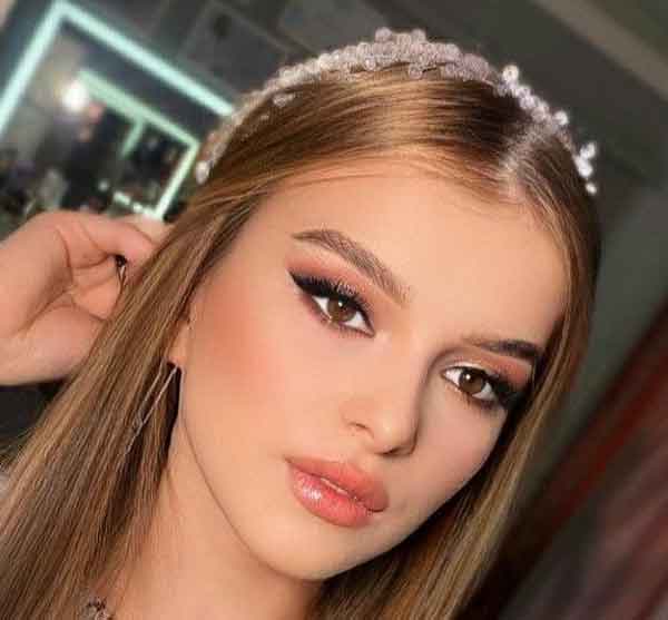 مدل آرایش دخترانه ساده و شیک و لایت و مجلسی برای عروسی