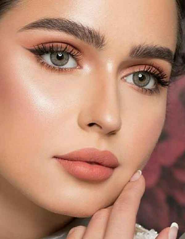 مدل آرایش دخترانه ساده و شیک و لایت و مجلسی برای عروسی