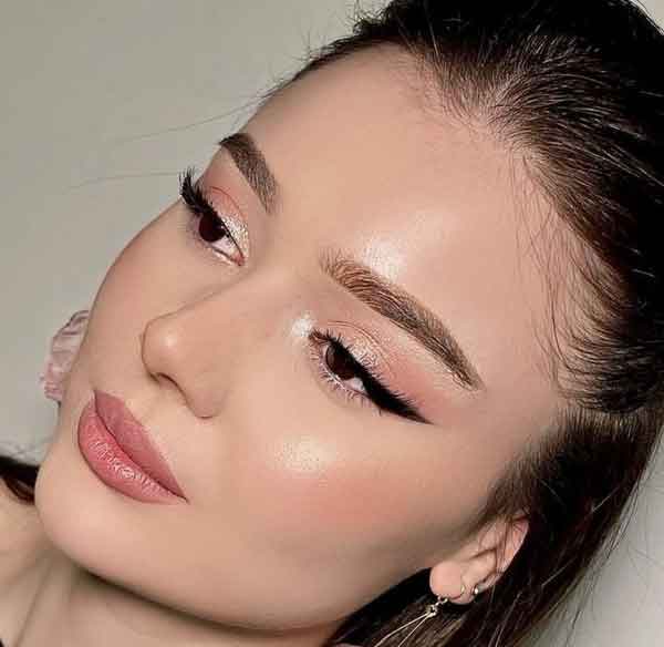 مدل آرایش دخترانه ساده و شیک و لایت و مجلسی برای عروسی