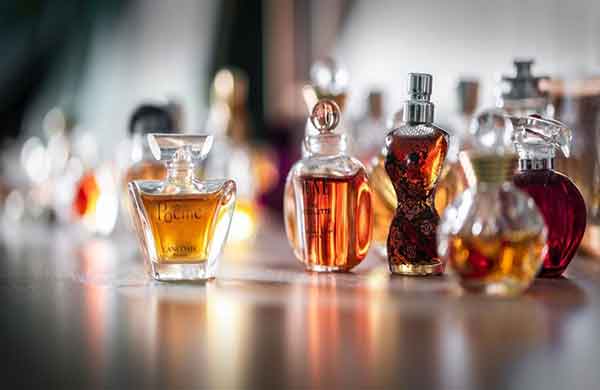 تعبیر خواب عطر از حضرت یوسف تعبیر خواب عطر هدیه گرفتن تعبیر خواب عطر بدون بو تعبیر خواب عطر خریدن نی نی سایت تعبیر خواب عطر خریدن امام صادق تعبیر خواب عطر زدن به لباس تعبیر خواب عطر زدن به دیگران تعبیر خواب عطر خریدن دیگران