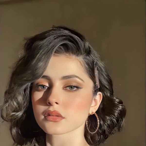 مدل کوتاهی مو زنانه تا روی شانه برای موهای حالت دار و صاف