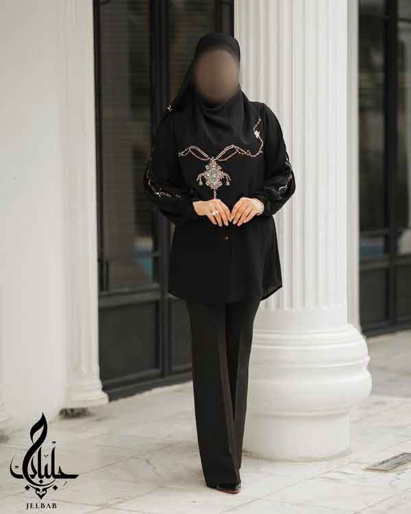 مدل مانتو مجلسی با پارچه کرپ رنگی و تیره بسیار شیک و ساده