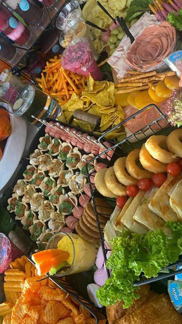 تزیین میز تولد لاکچری و جدید مردانه و زنانه زیبا جذاب