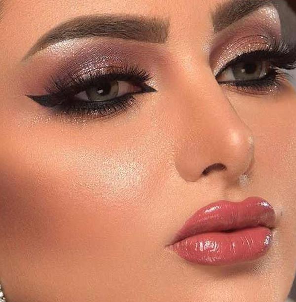 عکس آرایش صورت زیبا لایت مناسب برای فرم های صورت گوناگون
