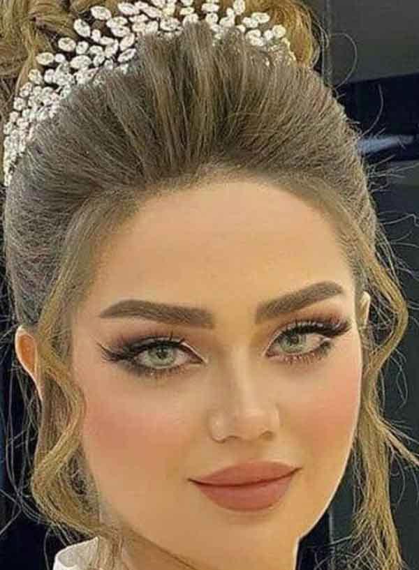 مدل آرایش عروس لاغر لایت ساده زیبا شیک با مدل های امروزی