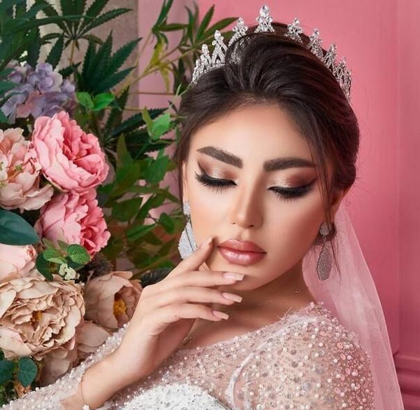 مدل آرایش عروس ۱۴۰۲ ترند سال لایت نچرال با مدل های زیبا