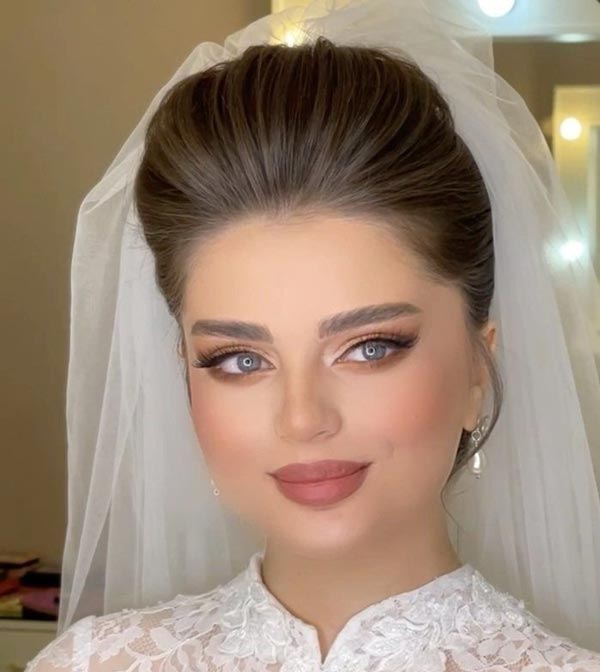 مدل آرایش عروس ۱۴۰۲ ترند سال لایت نچرال با مدل های زیبا