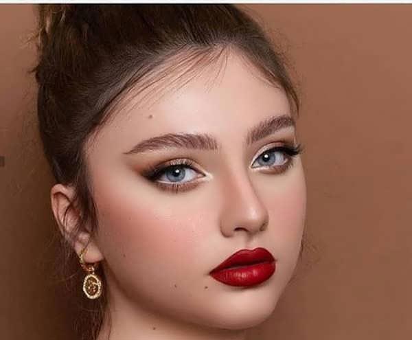 مدل آرایش دخترانه جدید زیبا ساده مناسب برای مهمانی و عروسی