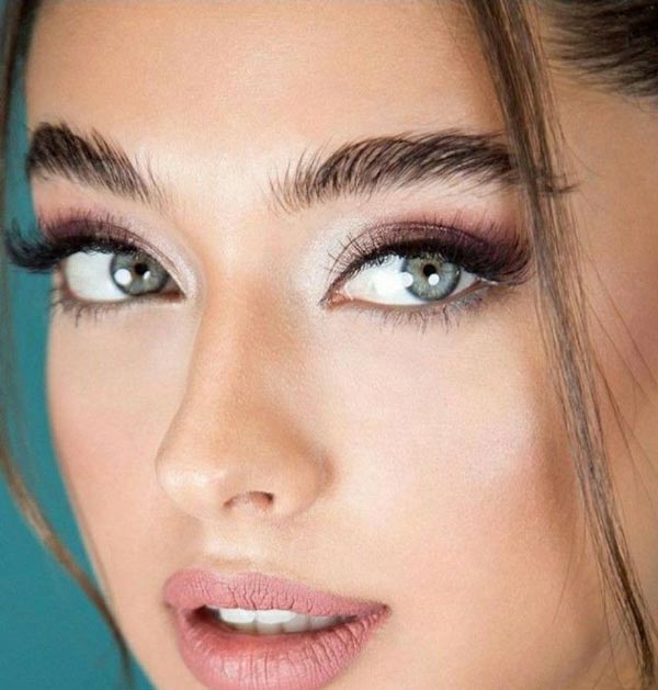 مدل آرایش دخترانه ساده و شیک طبیعی با مدل های جدید و به روز