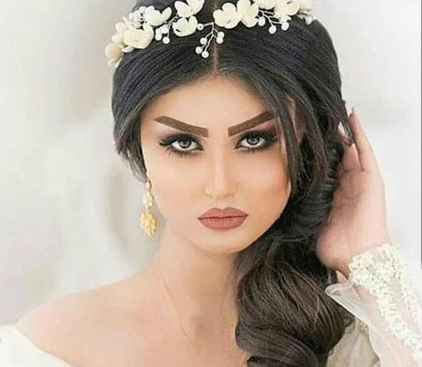 مدل مو مجلسی باز زیبا شیک بسیار جذاب با موهای صاف و بابلیس