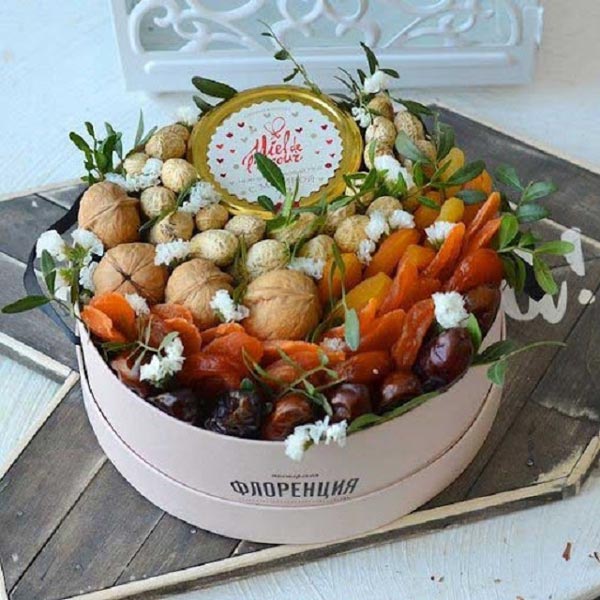 تزیین آجیل شب یلدا با روش های زیبا خلاقانه برای مهمانی و نوعروس