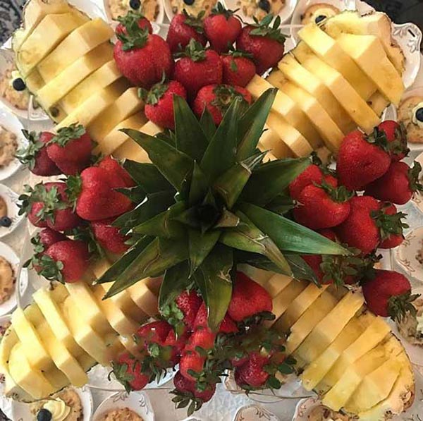 تزیین آناناس شب یلدا با مدل های فانتزی زیبا باسلیقه که جایی ندید