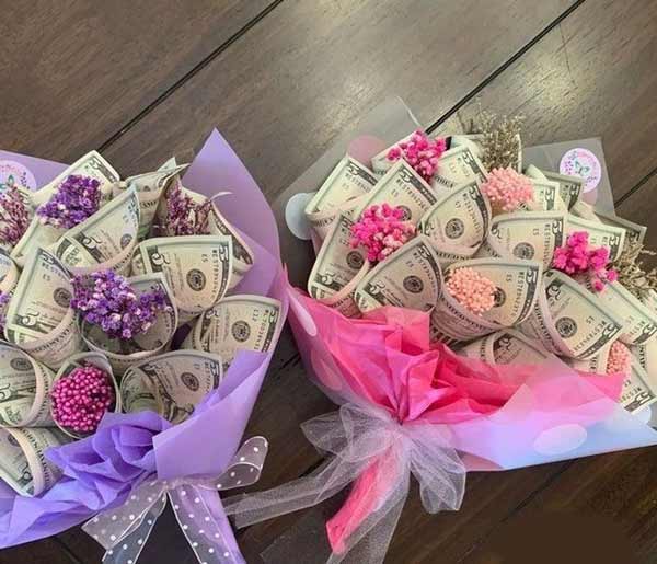 تزیین پول همراه با گل و شکلات با ایده های جذاب و دوست داشتنی