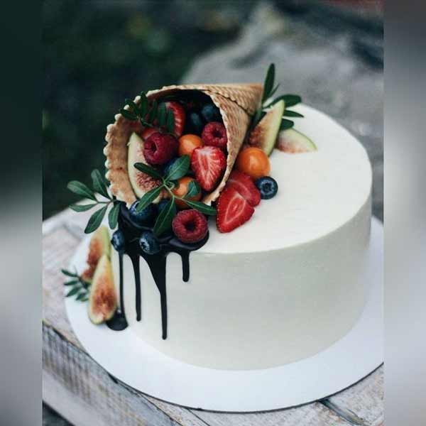 تزیین کیک با میوه تمام فصل های سال خوشگل و جذاب با ایده های خاص