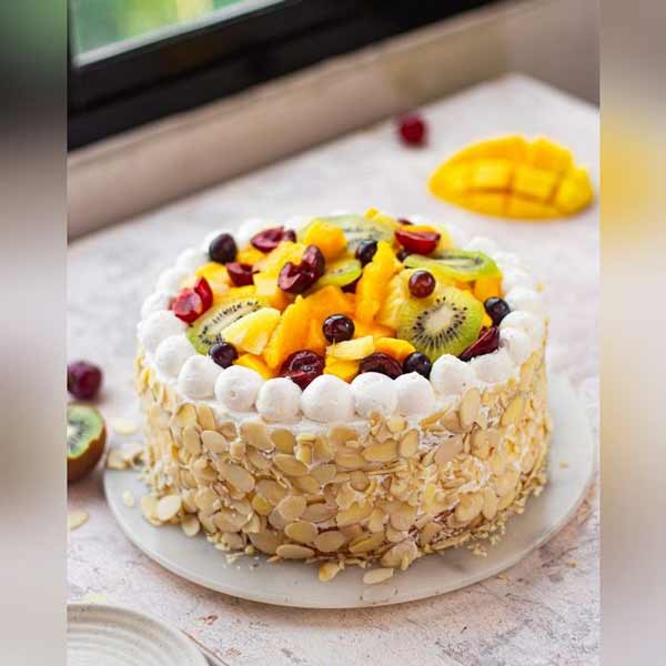تزیین کیک با میوه تمام فصل های سال خوشگل و جذاب با ایده های خاص