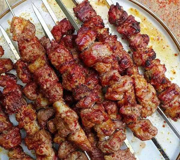 تزیین کباب چنجه زیبا ساده خوشگل و باسلیقه با رسپی خوشمزه و لذیذ