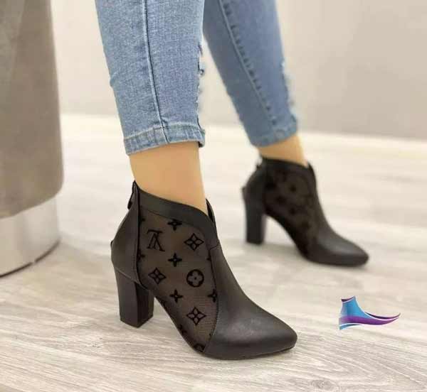 مدل کفش زنانه برای عید با ایده هایی از کتونی صندل و پاشنه دار شیک