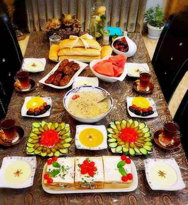 مدل سفره سحر بسیار زیبا ساده برای مهمانی های باکلاس و لاکچری