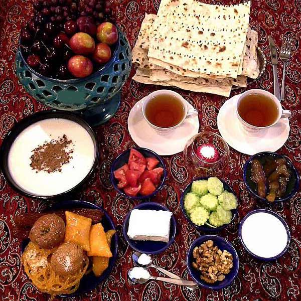 مدل سفره سحر بسیار زیبا ساده برای مهمانی های باکلاس و لاکچری