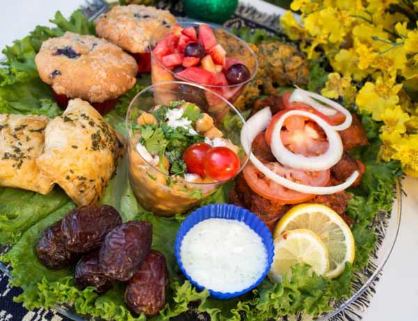 سفره افطار لاکچری جذاب خوشگل با نکات و ایده های خفن و خلاقانه
