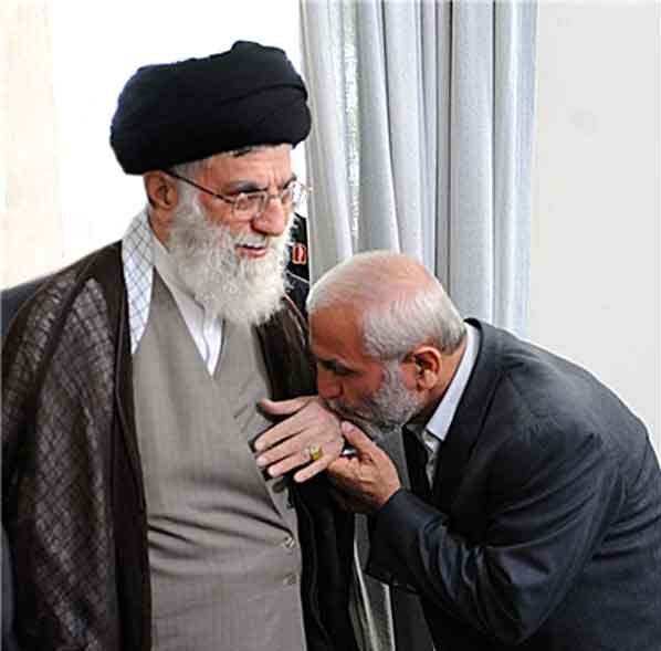 تعبیر خواب دیدن رهبر خامنه ای در خواب تعبیر خواب بوسیدن صورت رهبر تعبیر خواب بوسیدن دست عالم دینی تعبیر خواب در آغوش گرفتن رهبر تعبیر خواب بوسیدن دست امام صادق تعبیر خواب بوسیدن دست بزرگان تعبیر خواب بوسیدن دست امام خمینی تعبیر خواب بوسیدن عبای سید