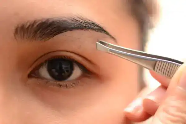 تعبیر خواب موچین ابرو برای زن متاهل و باردار و دختر مجرد از روانشناسی