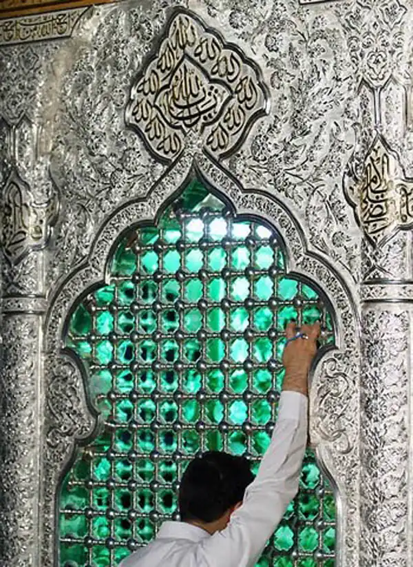 تعبیر خواب امامزاده ناشناس برای زن متاهل و باردار و دختر مجرد از روانشناسی
