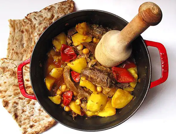 تعبیر خواب کوبیدن گوشت در هاون برای زن متاهل و باردار و دختر مجرد از روانشناسی