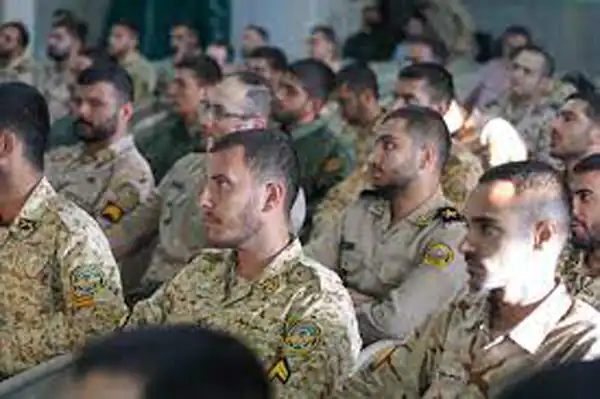 خواب سربازی رفتن دوباره برای زن متاهل و باردار و دختر مجرد از روانشناسی