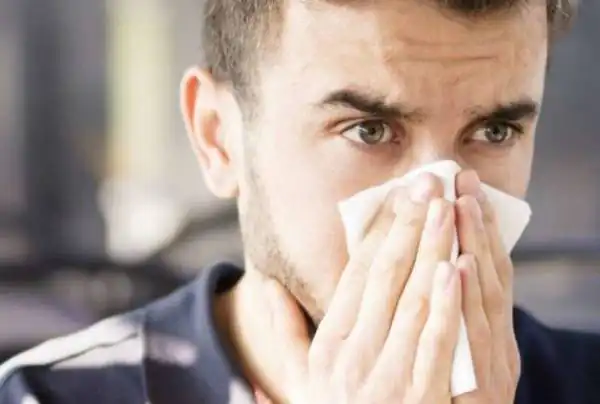تعبیر خواب آب بینی سبز رنگ برای زن متاهل و باردار و دختر مجرد از روانشناسی