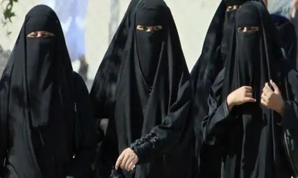 تعبیر خواب چادر مشکی بر سر مرده برای زن متاهل و باردار و دختر مجرد از روانشناسی