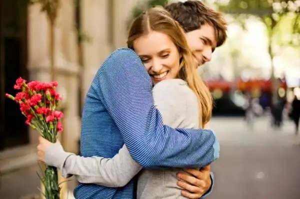 تعبیر خواب دیدن غایب برای زن متاهل و باردار و دختر مجرد از روانشناسی