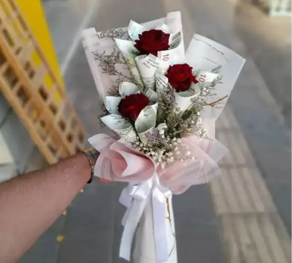 تعبیر خواب شاباش دادن به مرده برای زن متاهل و باردار و دختر مجرد از روانشناسی