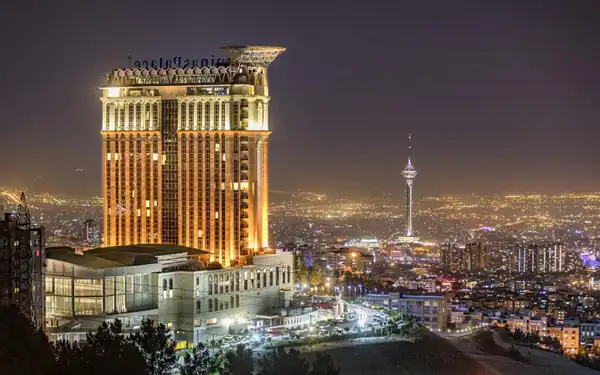 تعبیر خواب هتل بزرگ برای زن متاهل و باردار و دختر مجرد از روانشناسی