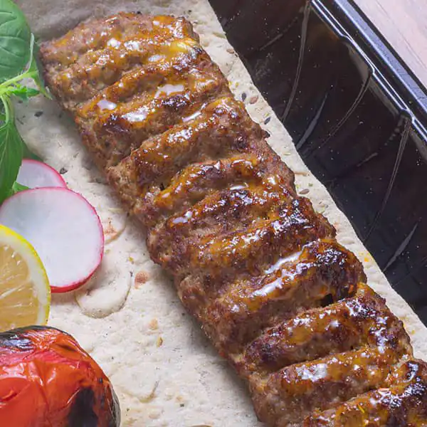 تعبیر خواب کباب از نظر امام صادق (ع) برای زن متاهل و باردار و دختر مجرد