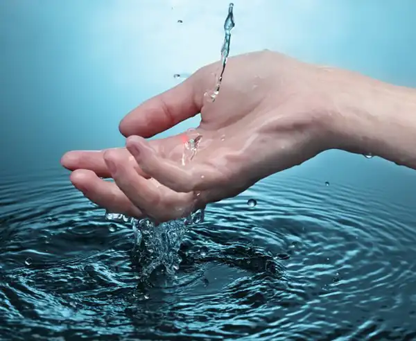 تعبیر خواب خیس شدن با آب برای زن متاهل و باردار و دختر مجرد از روانشناسی