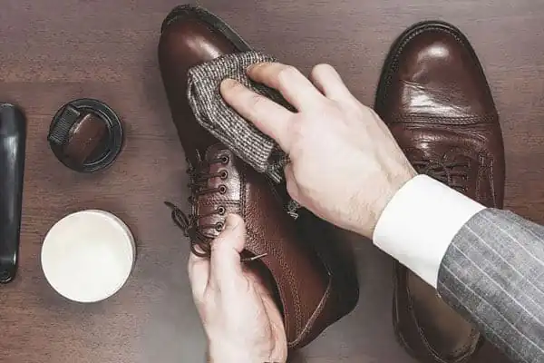 تعبیر خواب واکس زدن کفش برای زن متاهل و باردار و دختر مجرد از روانشناسی در سایت الی مگ. امیدواریم این مطلب مورد توجه شما قرار گیرد.
