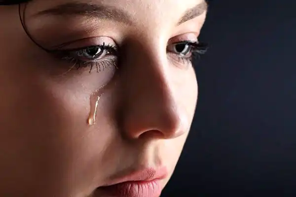 تعبیر خواب گریه برای مرده برای زن متاهل و باردار و دختر مجرد از روانشناسی