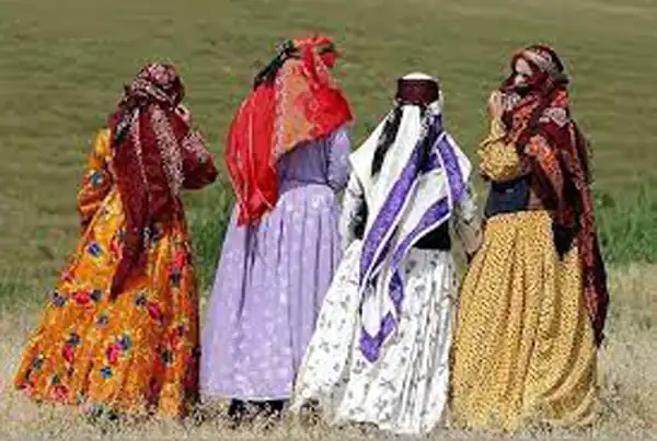تعبیر خواب لباس محلی عشایر برای زن متاهل و باردار و دختر مجرد از روانشناسی