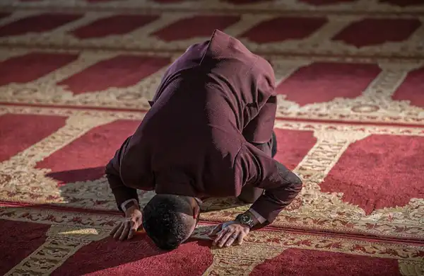تعبیر خواب نماز خواندن دیگران نی نی سایت برای زن متاهل و باردار و دختر مجرد