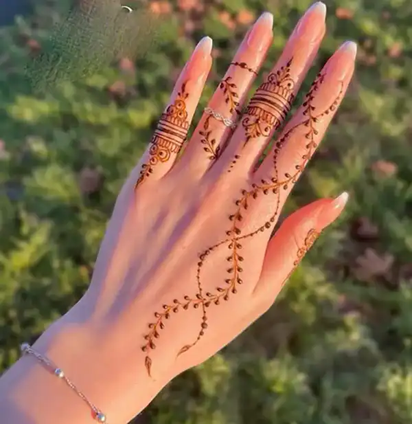 مدل حنا ساده و شیک + طرح های لاکچری حنا ساده و شیک جدید دخترانه