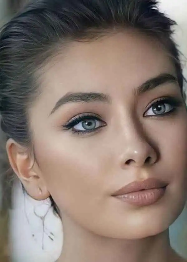 مدل آرایش صورت ساده + کیوت و خاص ترین آرایش صورت ساده لایت دخترانه 