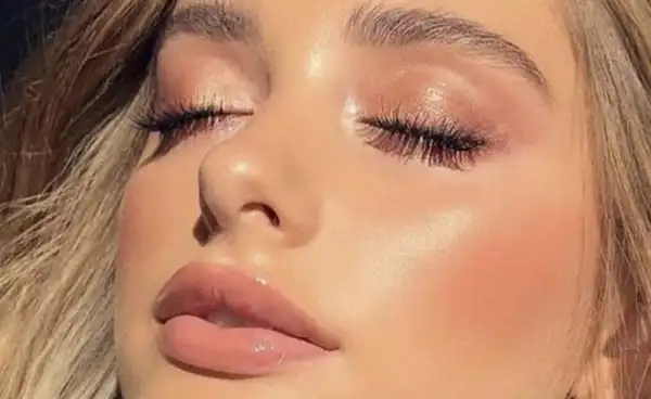 مدل آرایش صورت ساده + کیوت و خاص ترین آرایش صورت ساده لایت دخترانه 