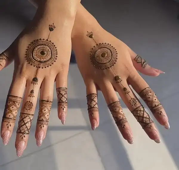 طرح مدل حنا + ایده های جذاب برای طرح مدل حنا روی دست دخترانه و زنانه