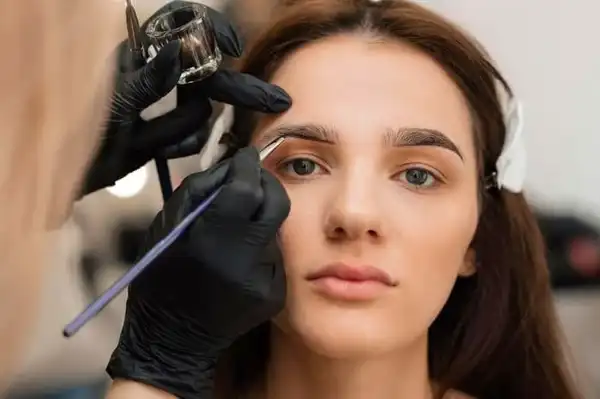 مدل حنا ابرو + زیبا و خاص ترین حنا ابرو دخترانه و زنانه ساده با رنگ ملایم